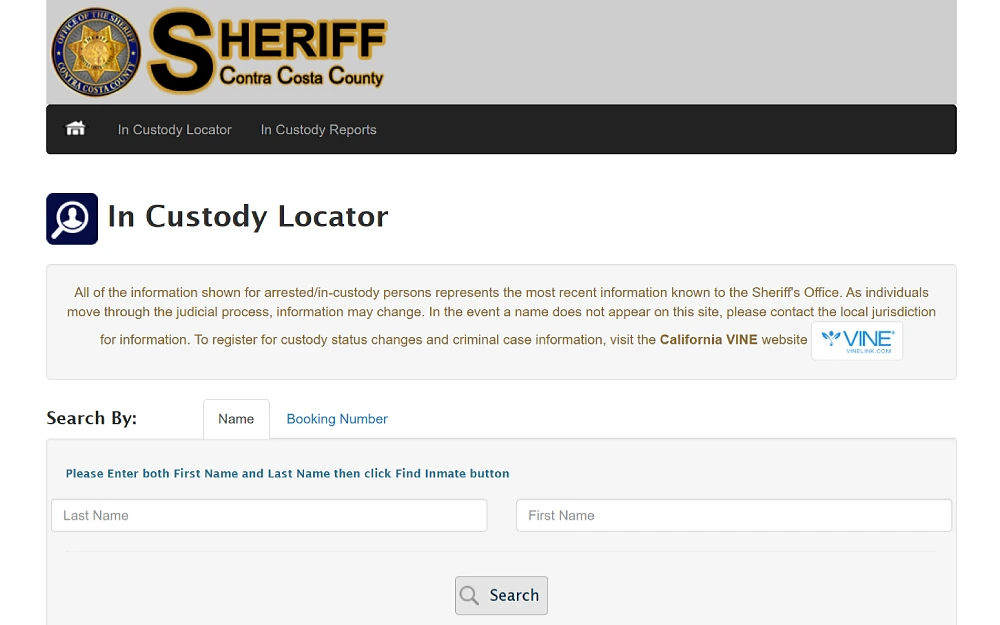 A screenshot from the Contra Costa County Office of the Sheriff's website showing an in-custody locator with search criteria of last name and first name or booking number and a search icon with a magnifying icon beside it.